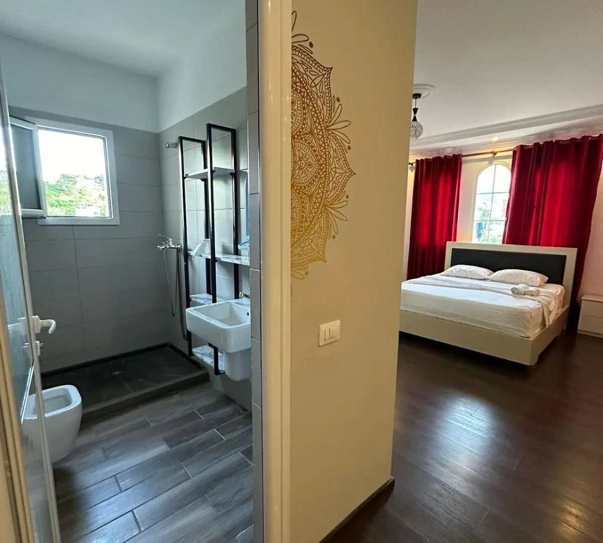 Hotel Tepelena 0*, Tepelene