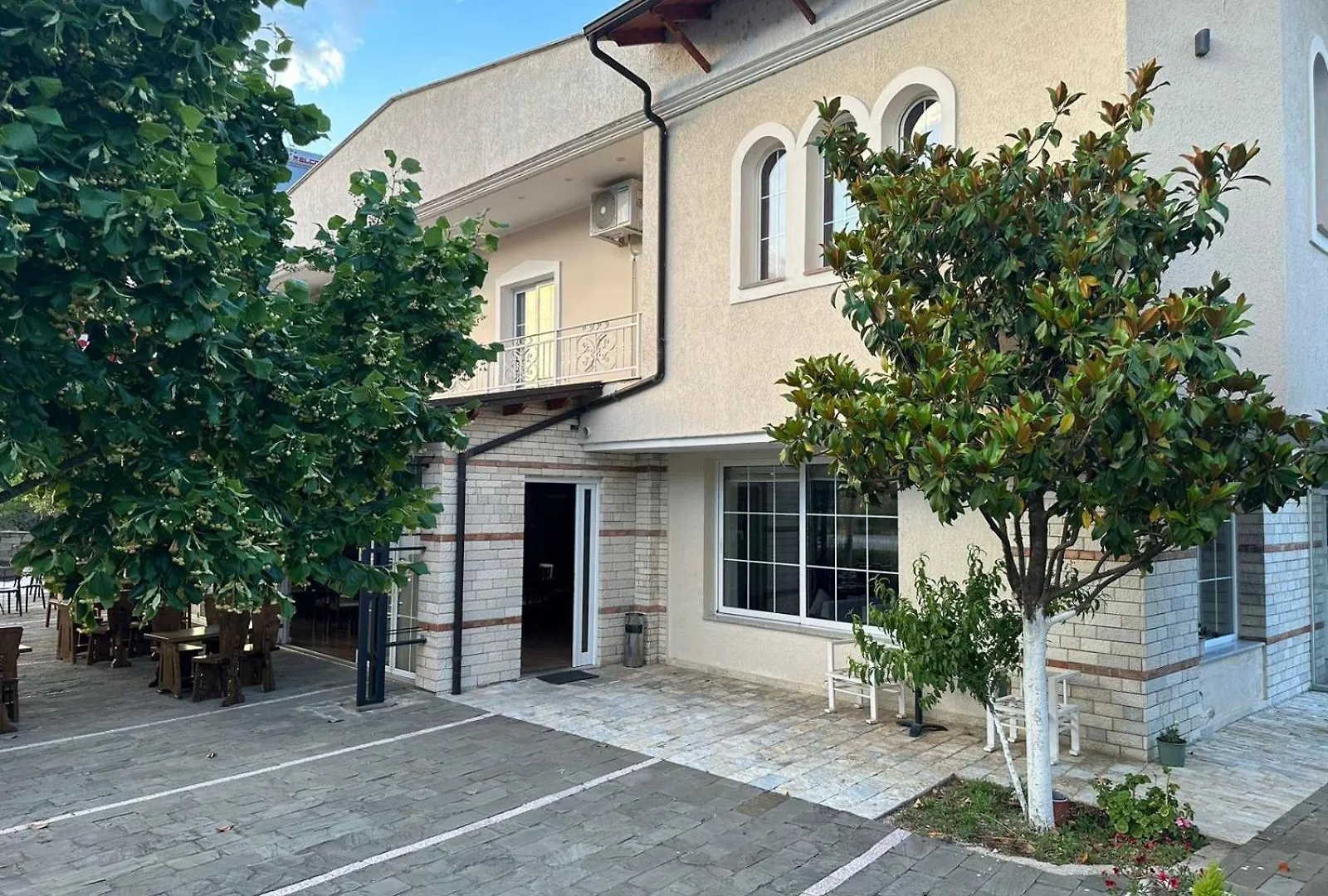 Hotel Tepelena